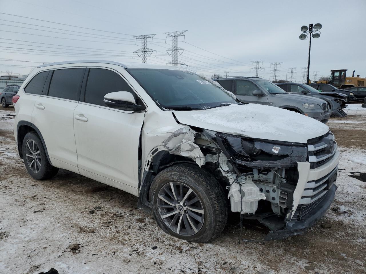 2018 TOYOTA HIGHLANDER - Фото 4