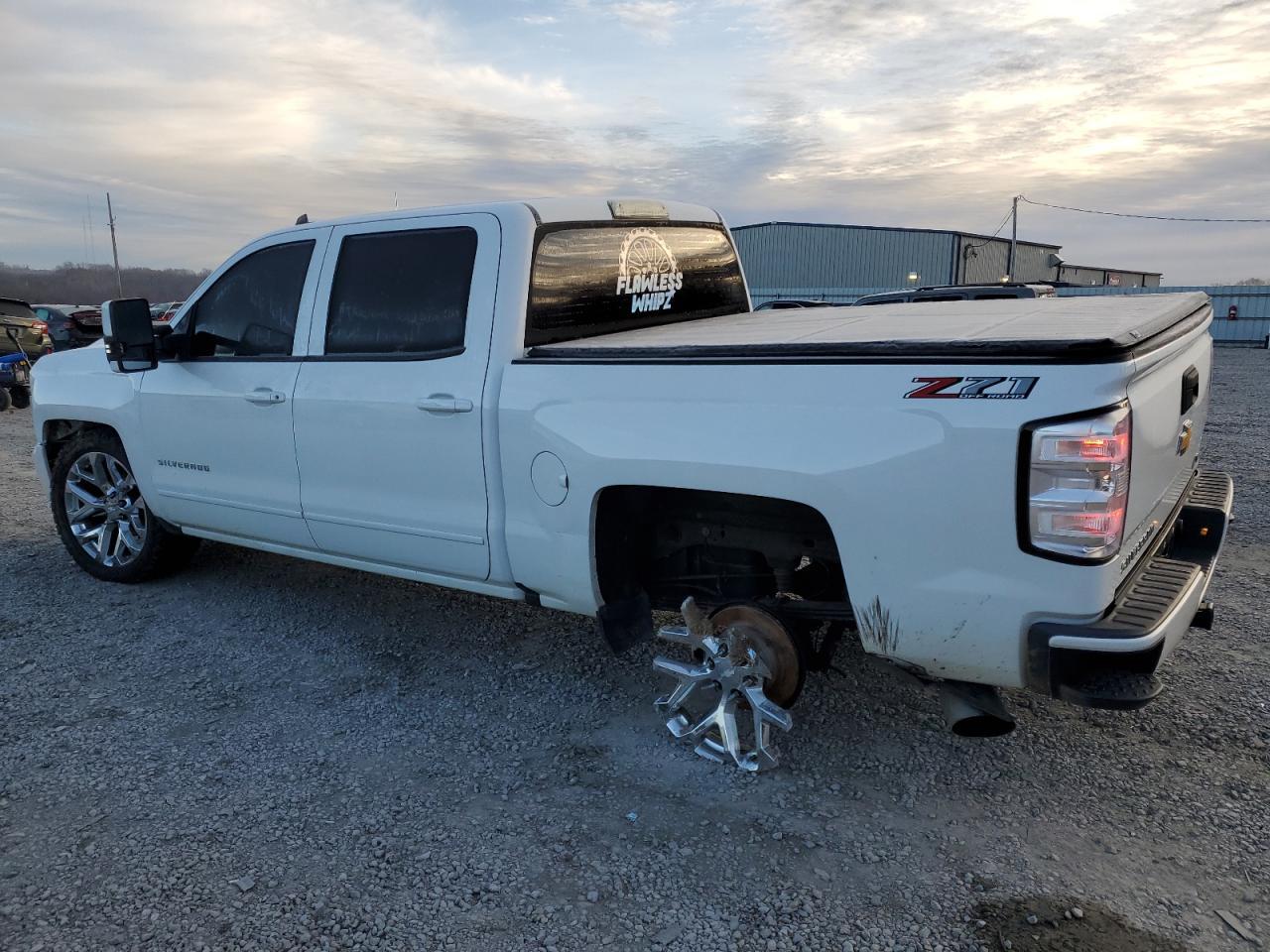 2018 CHEVROLET SILVERADO - Фото 2