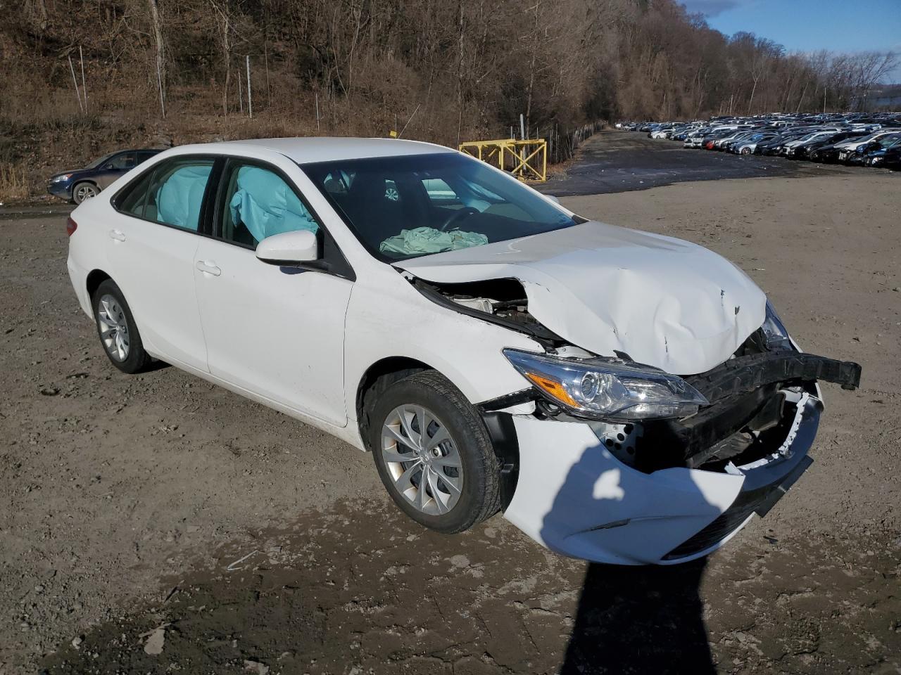 2016 TOYOTA CAMRY LE - Фото 4