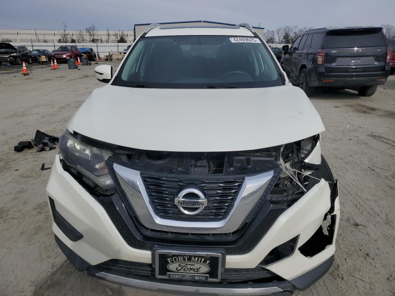 2017 NISSAN ROGUE SV - Фото 5