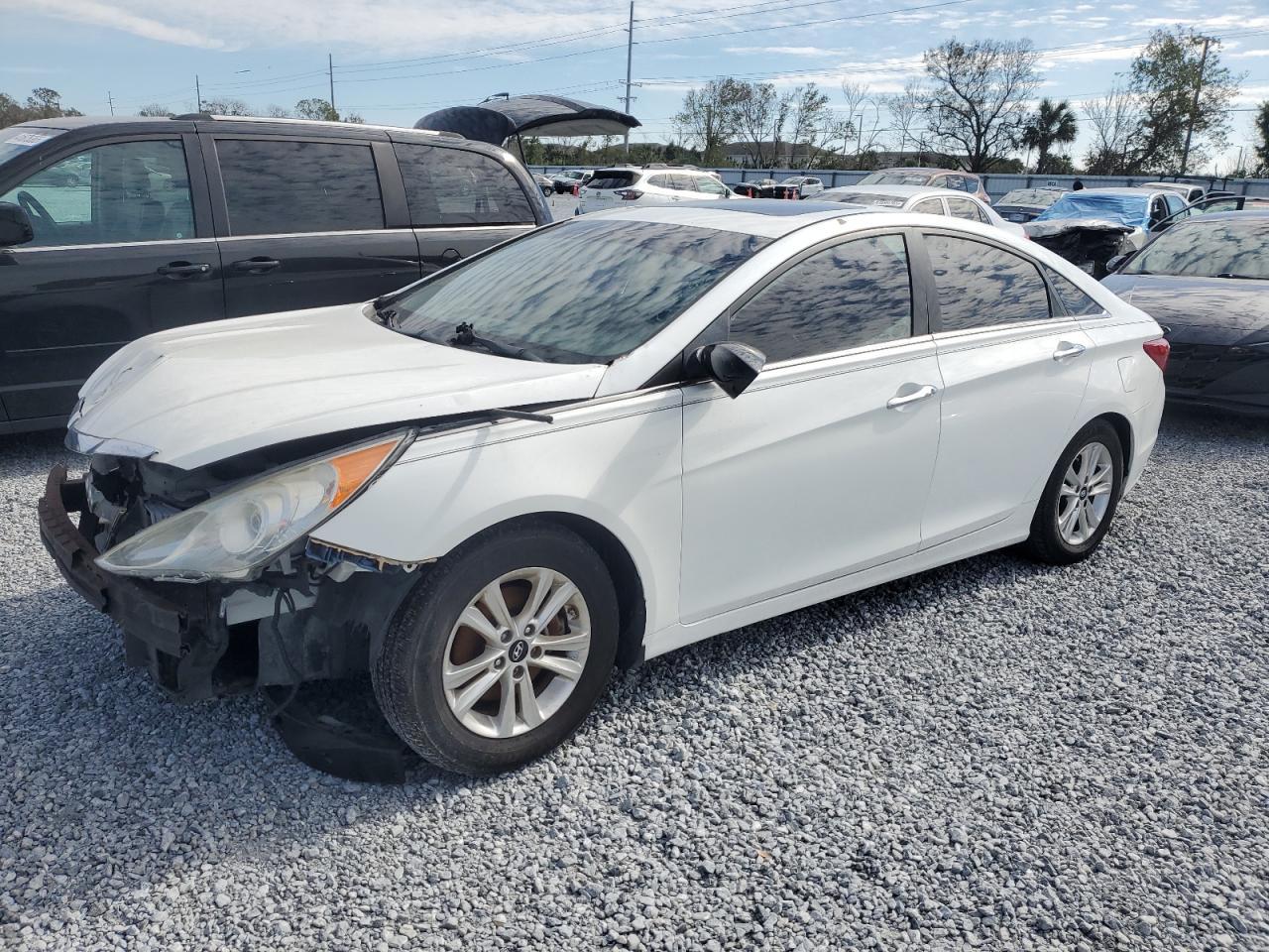 2013 HYUNDAI SONATA SE