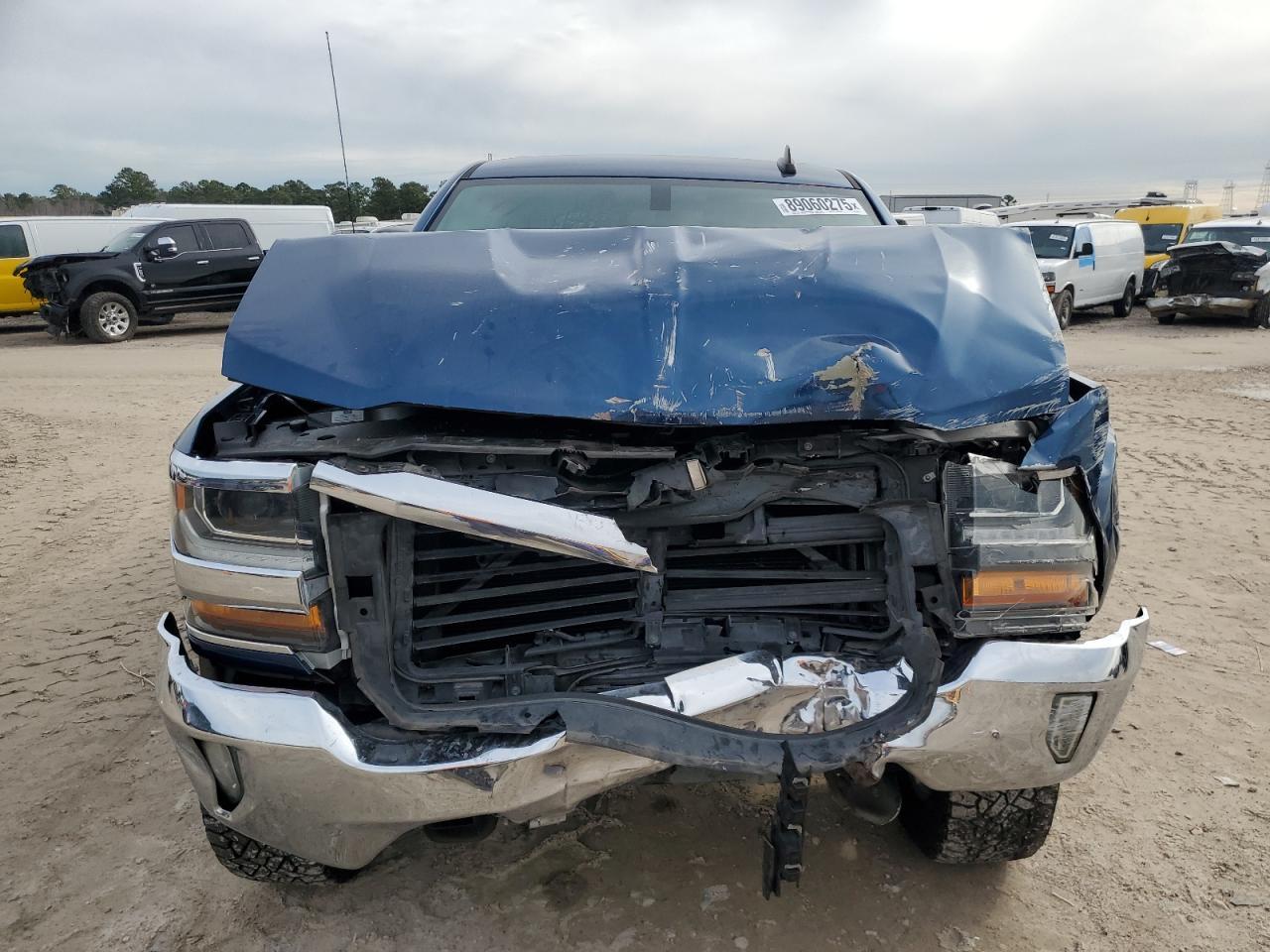 2018 CHEVROLET SILVERADO - Фото 5