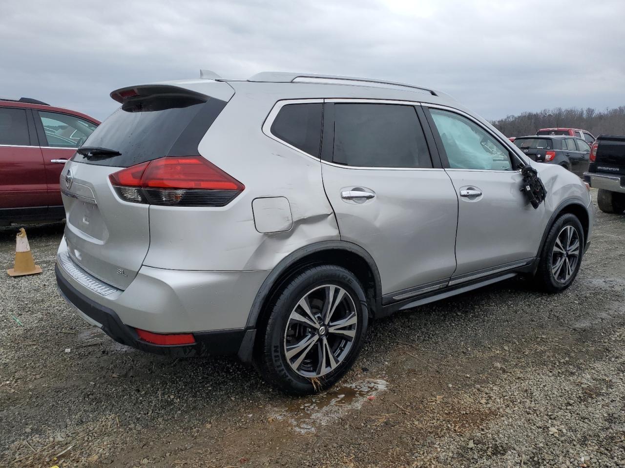 2017 NISSAN ROGUE S - Image 3