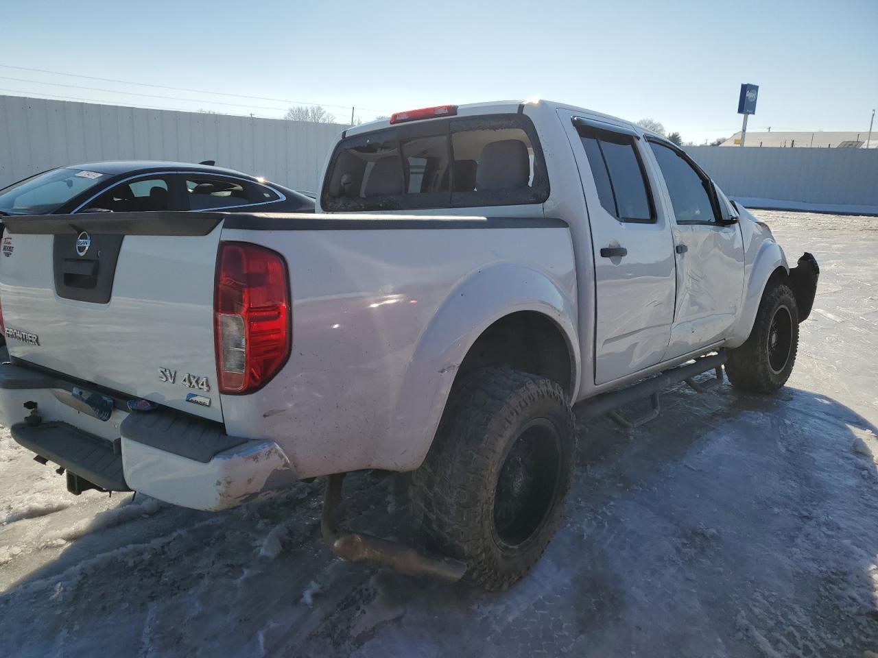 2017 NISSAN FRONTIER S - Image 3