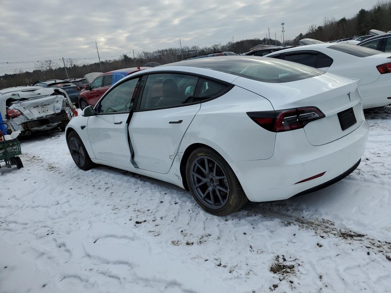 2021 TESLA MODEL 3 - Image 2