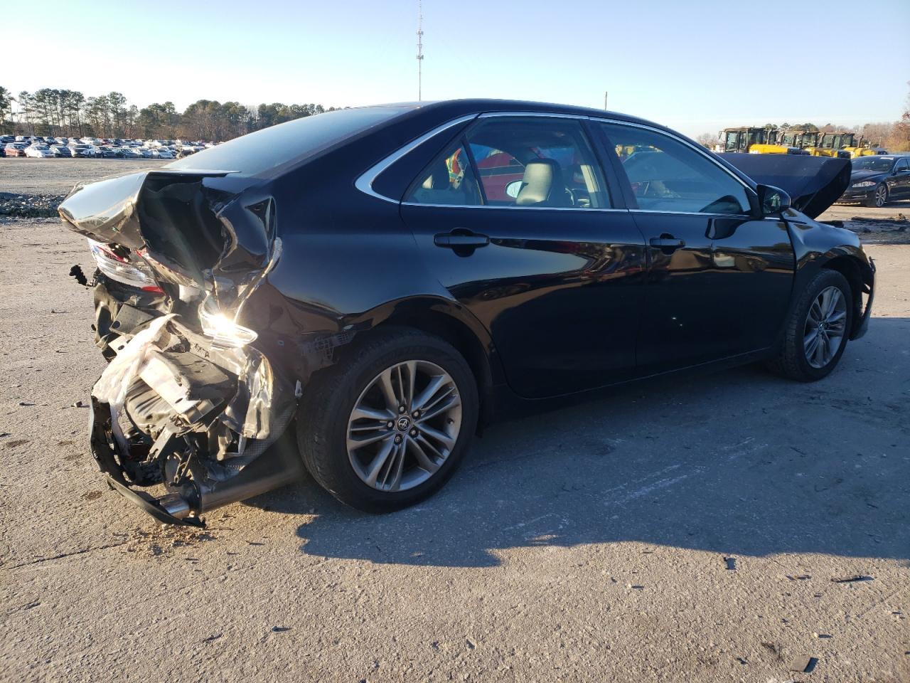 2016 TOYOTA CAMRY LE - Image 3