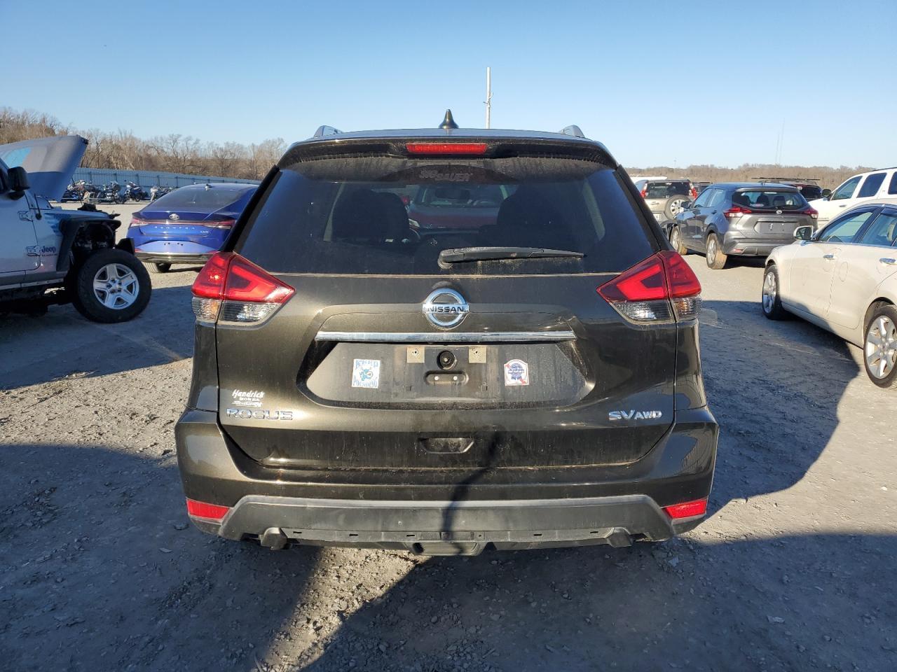 2017 NISSAN ROGUE S - Фото 6