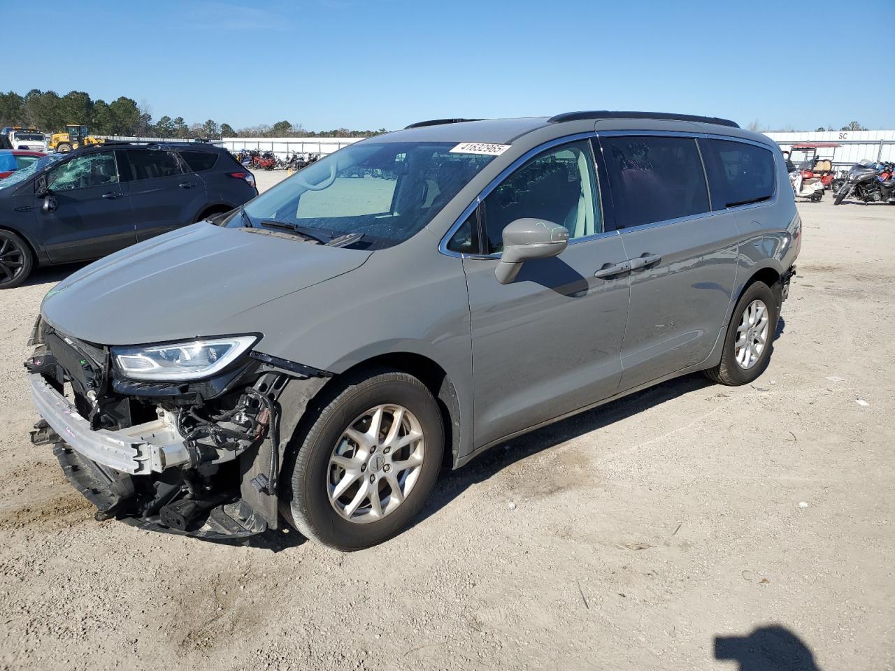 2022 CHRYSLER PACIFICA T