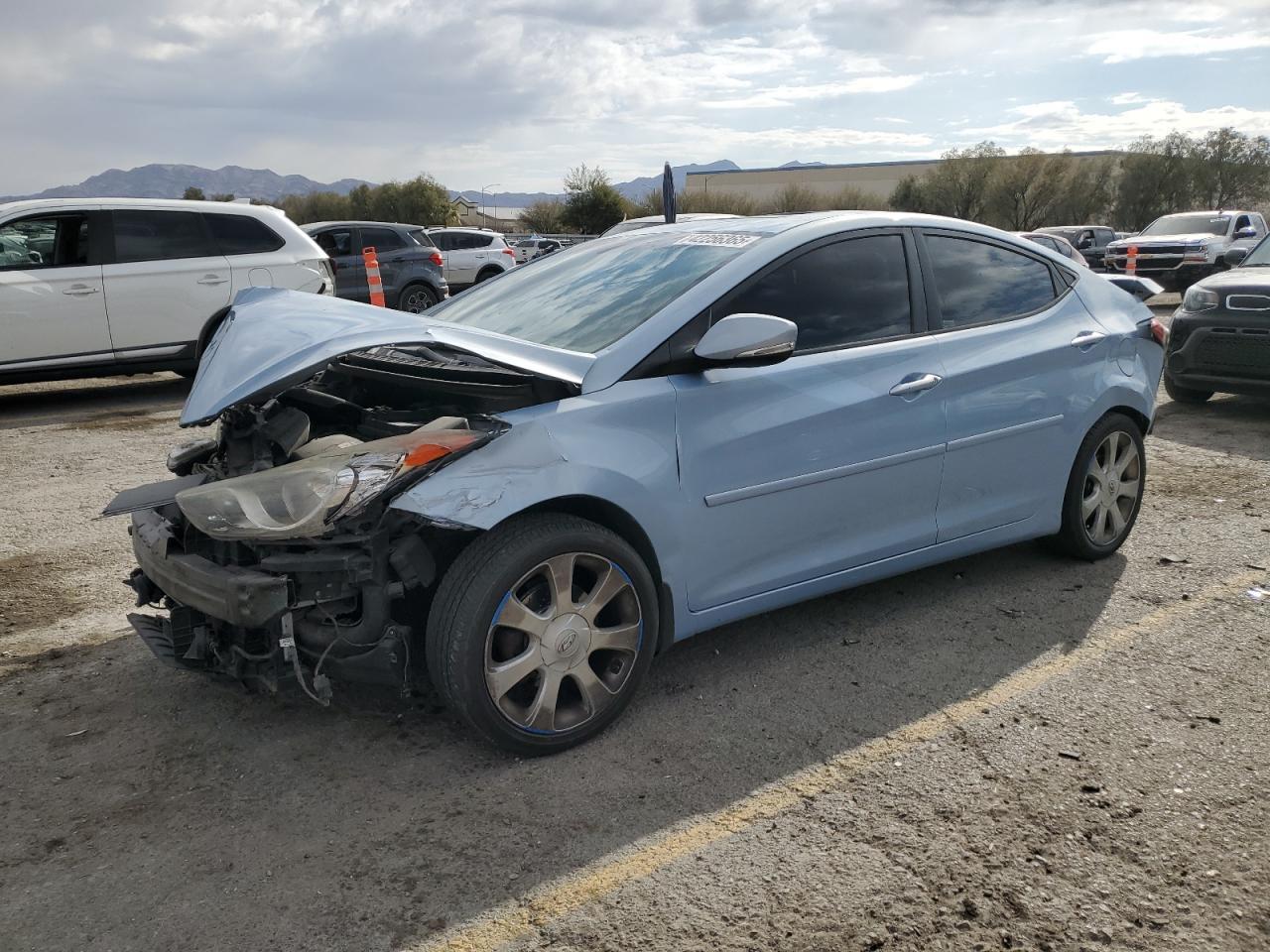 2013 HYUNDAI ELANTRA GL
