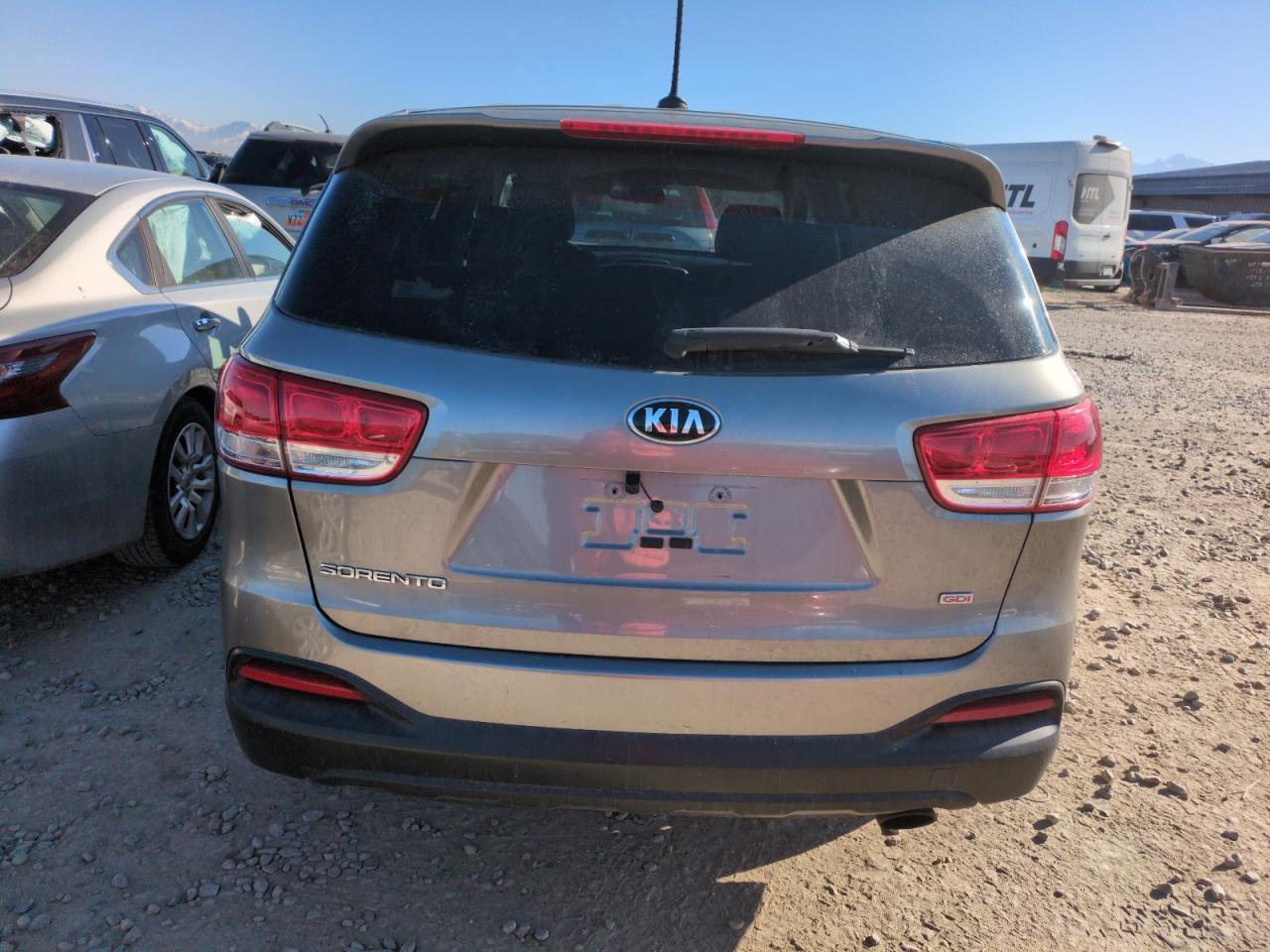 2016 KIA SORENTO LX - Image 6