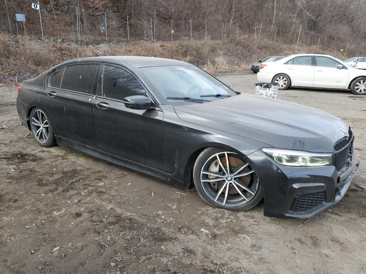 2020 BMW 750 XI - Image 4