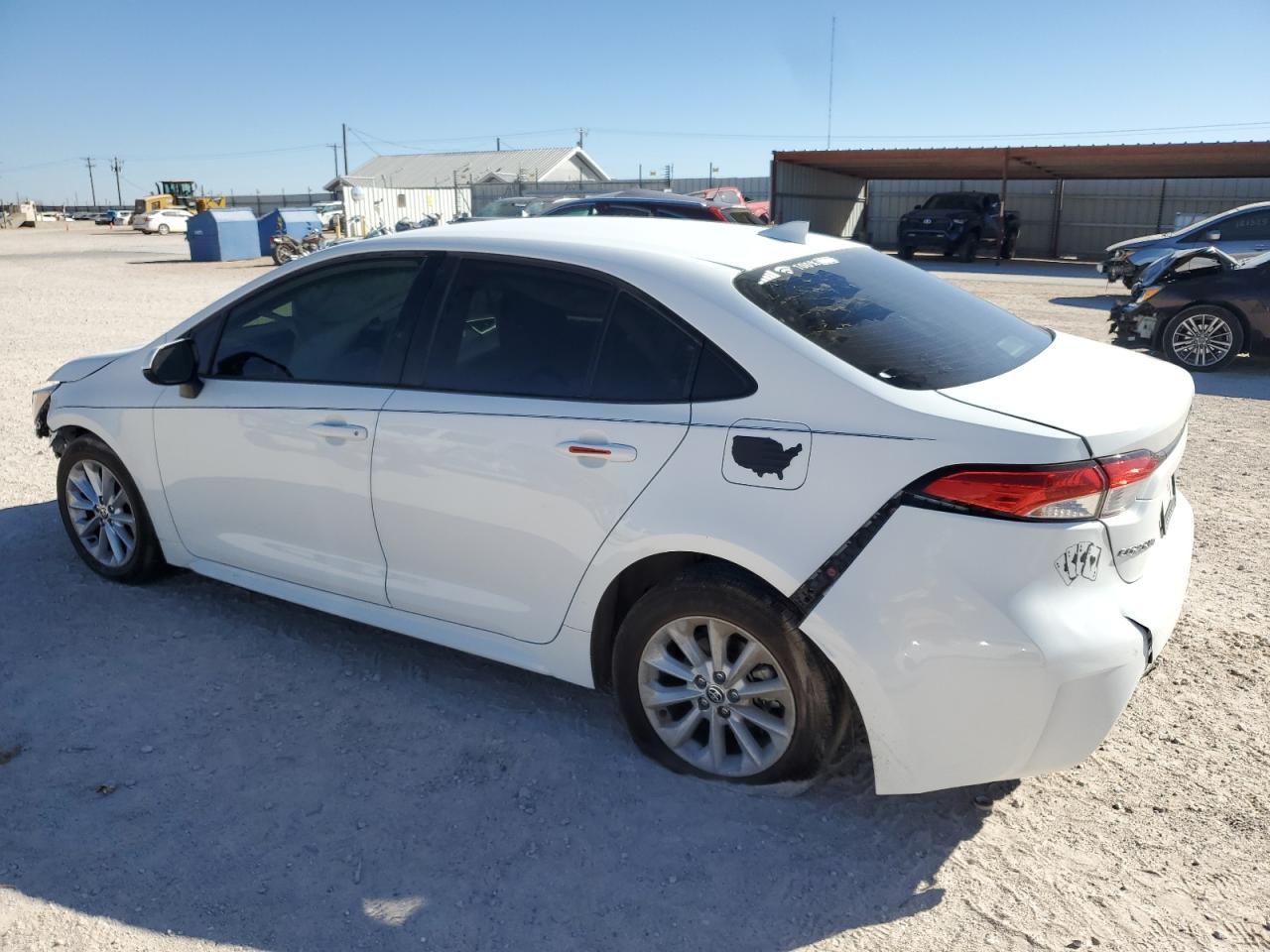 2022 TOYOTA COROLLA LE - Фото 2