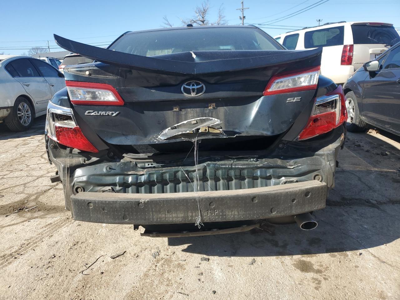 2014 TOYOTA CAMRY L - Image 6