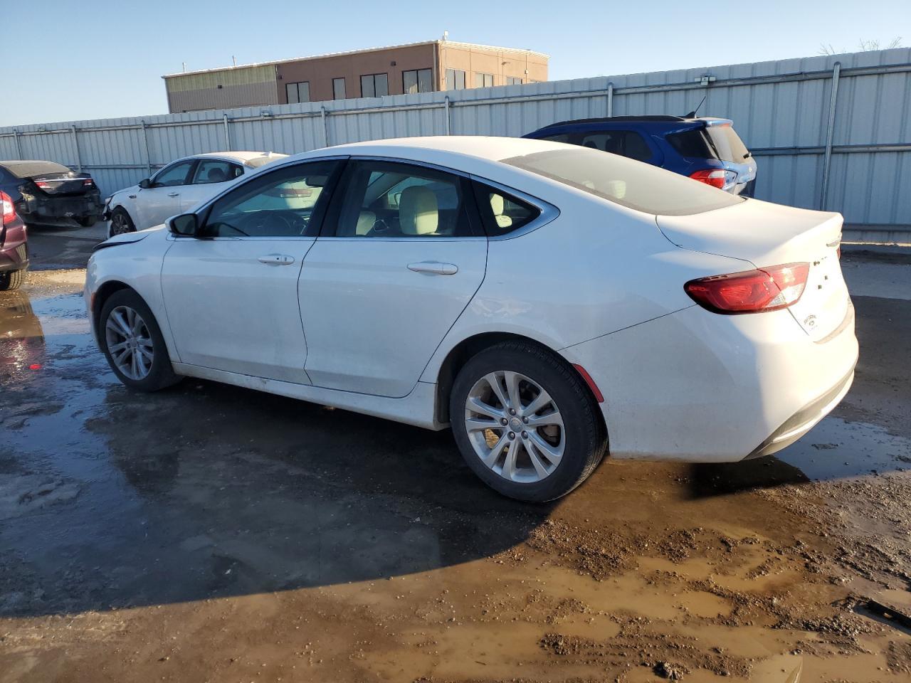 2015 CHRYSLER 200 LIMITE - Image 2
