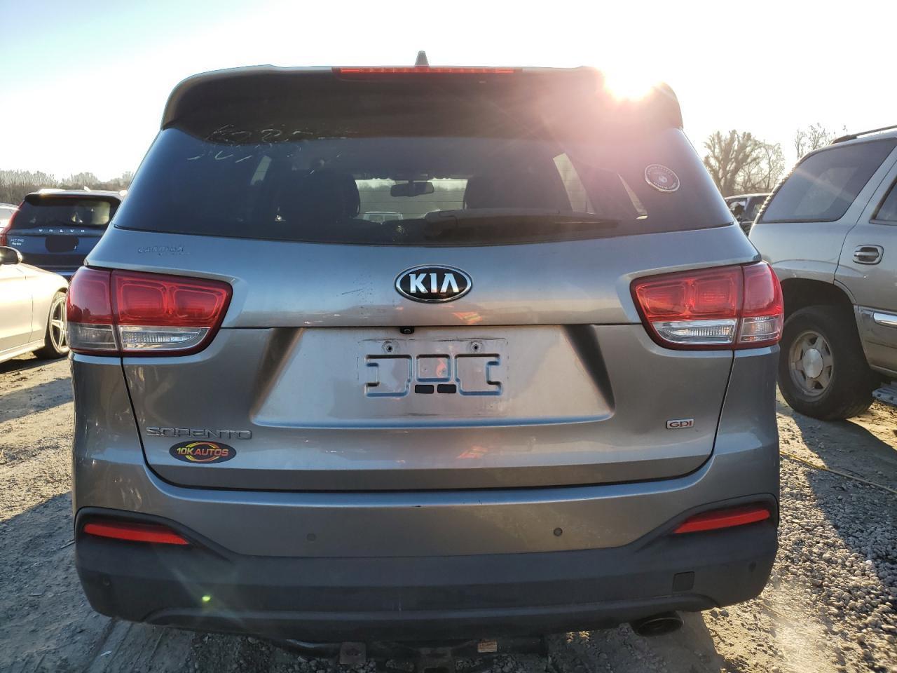 2016 KIA SORENTO LX - Image 6