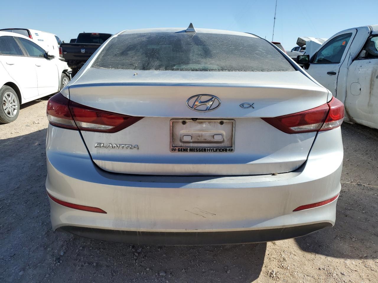 2018 HYUNDAI ELANTRA SE - Фото 6