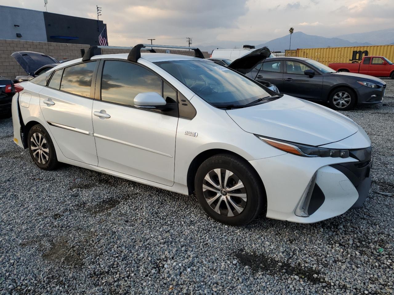 2022 TOYOTA PRIUS PRIM - Image 4