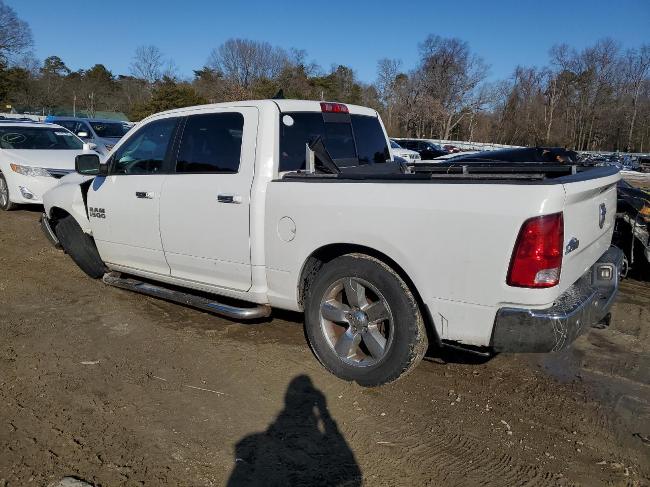 2017 RAM 1500 SLT - Image 2