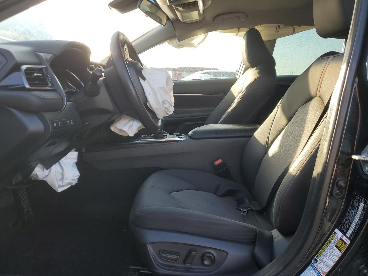 2020 TOYOTA CAMRY LE - Image 7