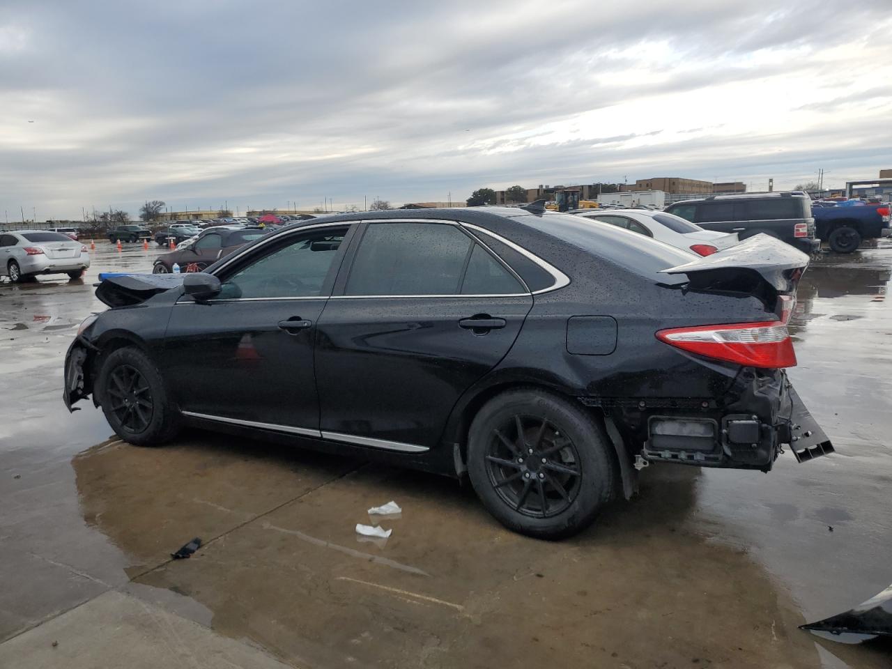 2017 TOYOTA CAMRY LE - Фото 2
