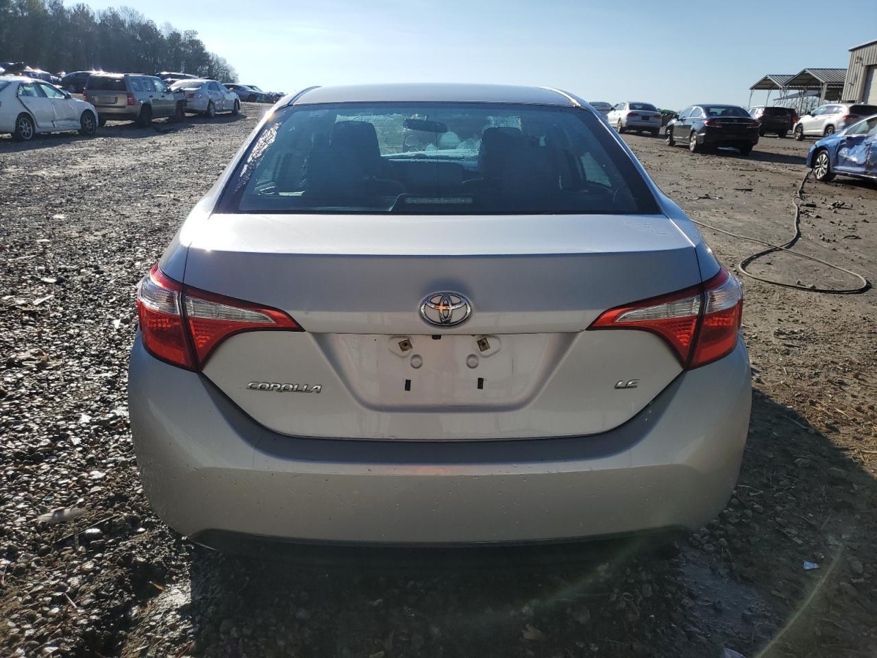 2015 TOYOTA COROLLA L - Image 6