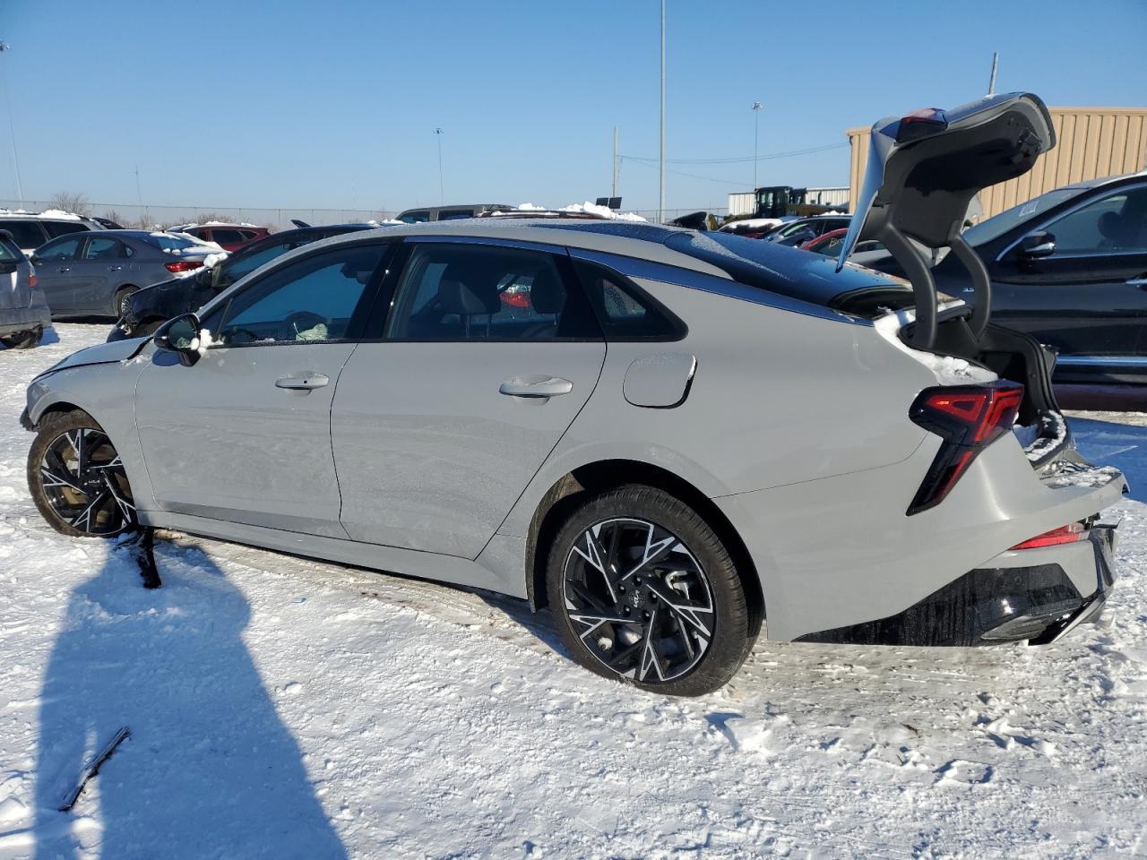 2025 KIA K5 GT LINE - Image 2