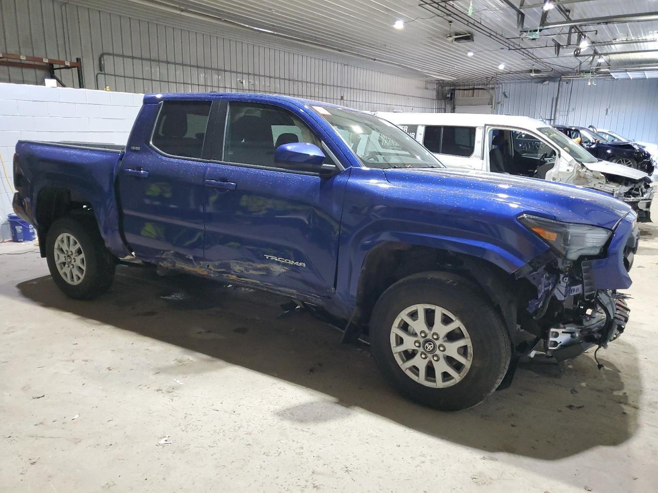 2024 TOYOTA TACOMA DOU - Фото 4