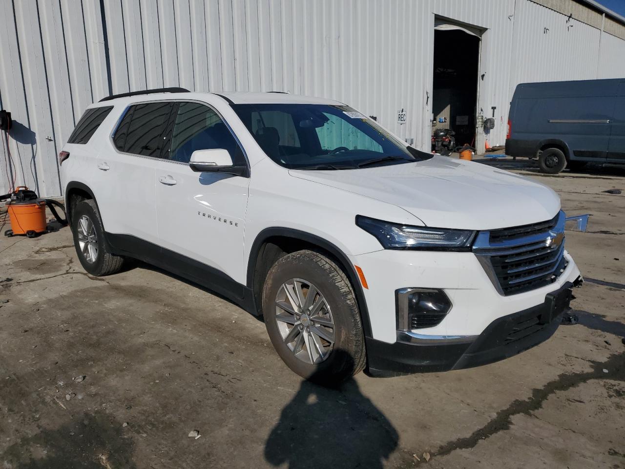 2023 CHEVROLET TRAVERSE L - Фото 4