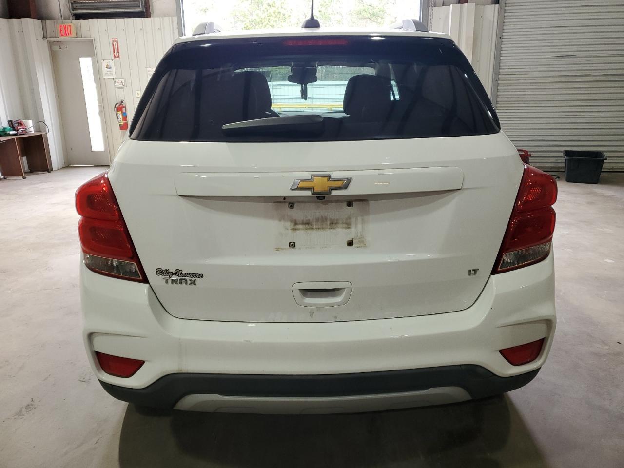 2018 CHEVROLET TRAX 1LT - Фото 6