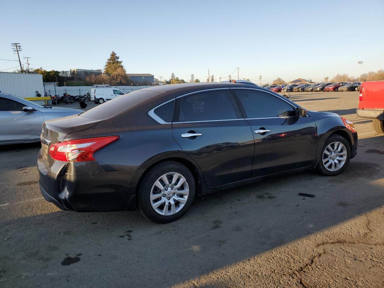 2017 NISSAN ALTIMA 2.5 - Фото 3