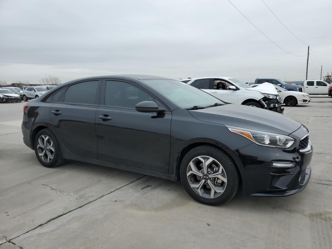 2021 KIA FORTE FE - Image 4