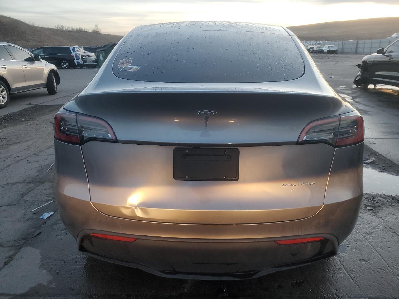 2024 TESLA MODEL Y - Image 6