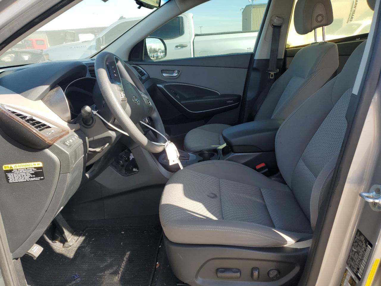 2017 HYUNDAI SANTA FE S - Image 7