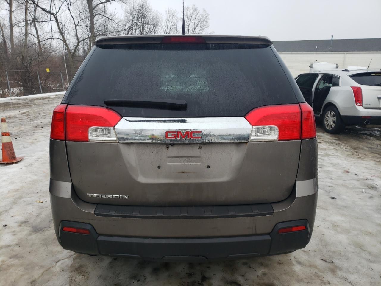 2012 GMC TERRAIN SL - Image 6
