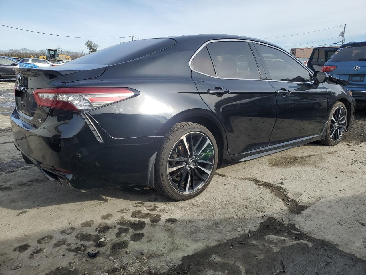2018 TOYOTA CAMRY XSE - Фото 3