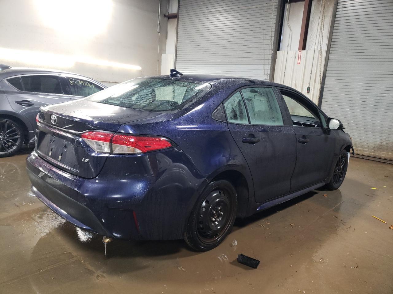 2020 TOYOTA COROLLA LE - Image 3