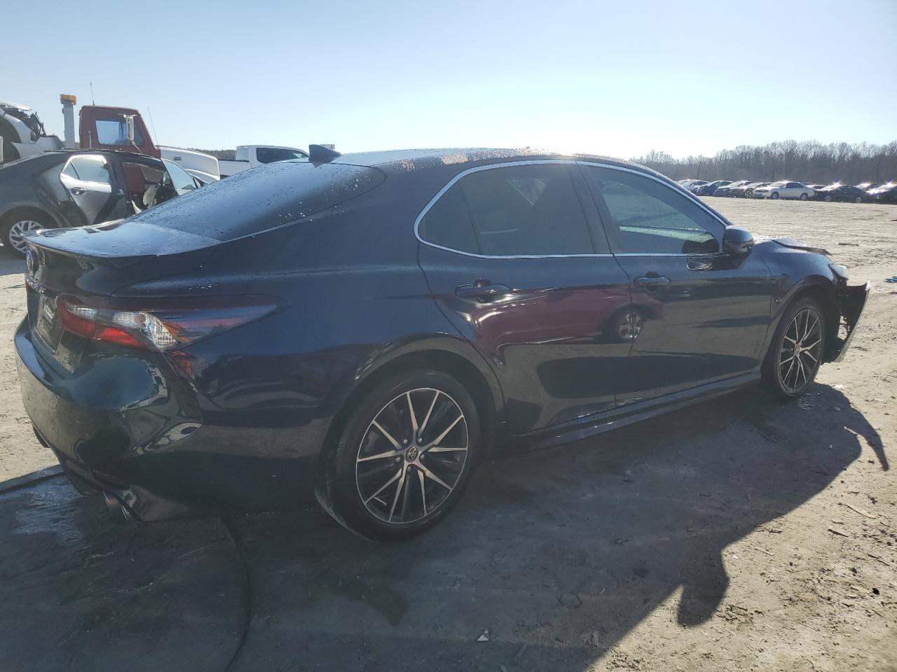 2021 TOYOTA CAMRY SE - Image 3