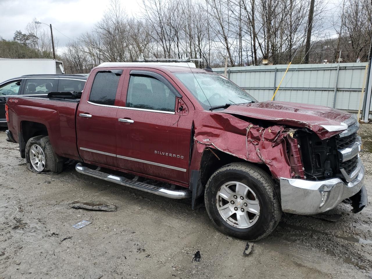 2017 CHEVROLET SILVERADO - Image 4