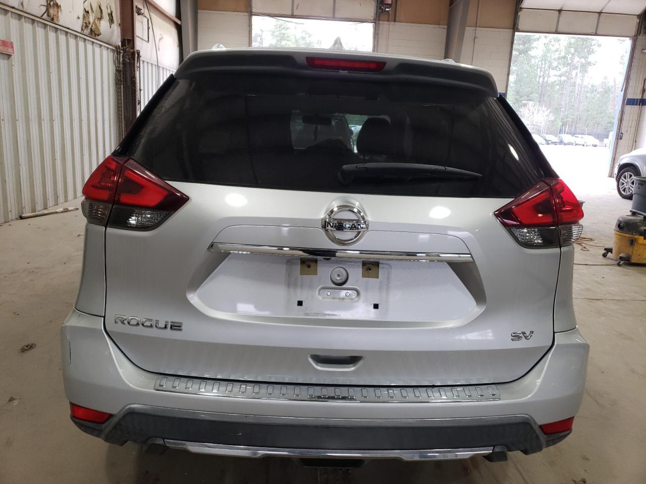 2018 NISSAN ROGUE S - Image 6
