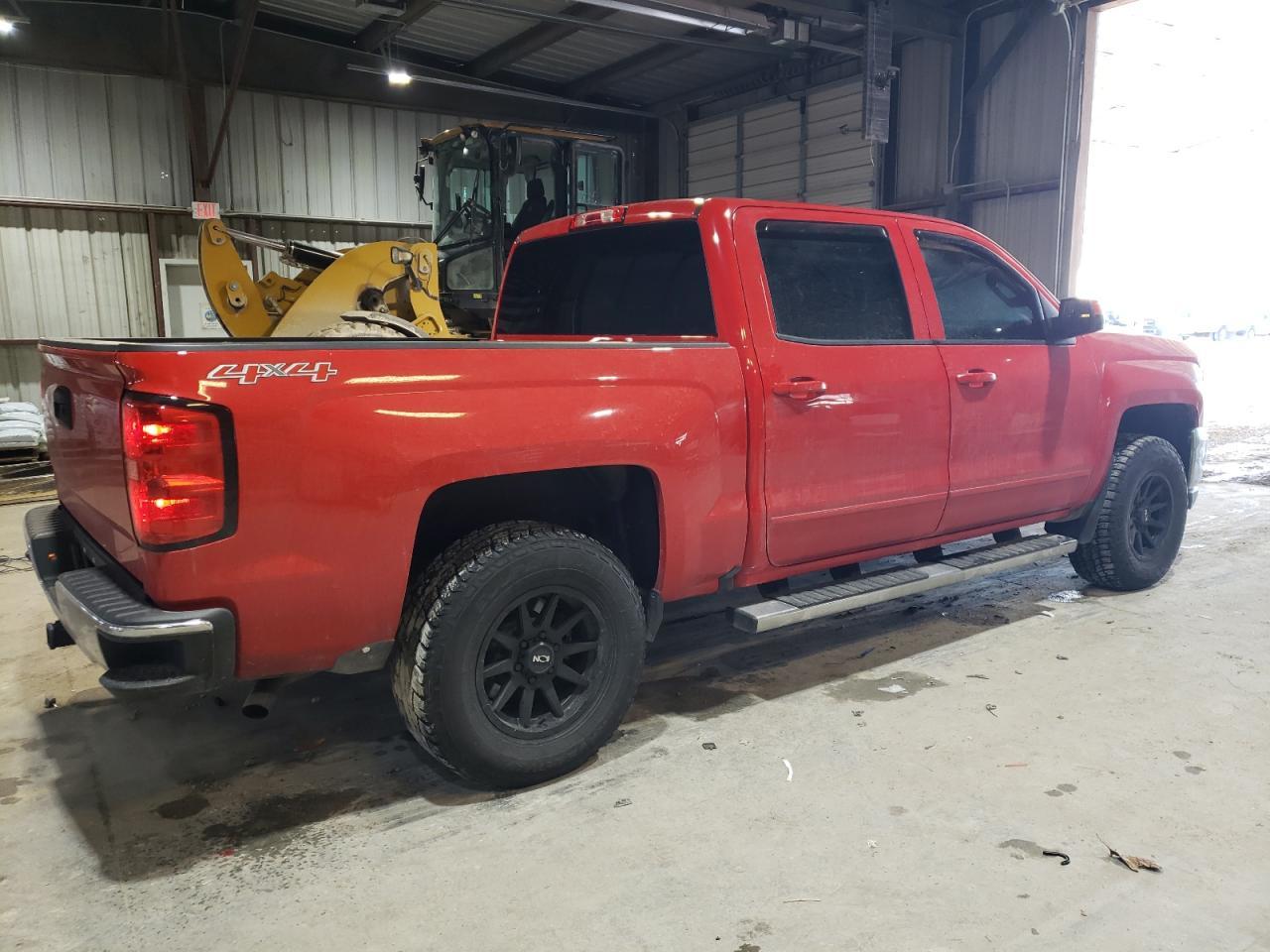2017 CHEVROLET SILVERADO - Image 3