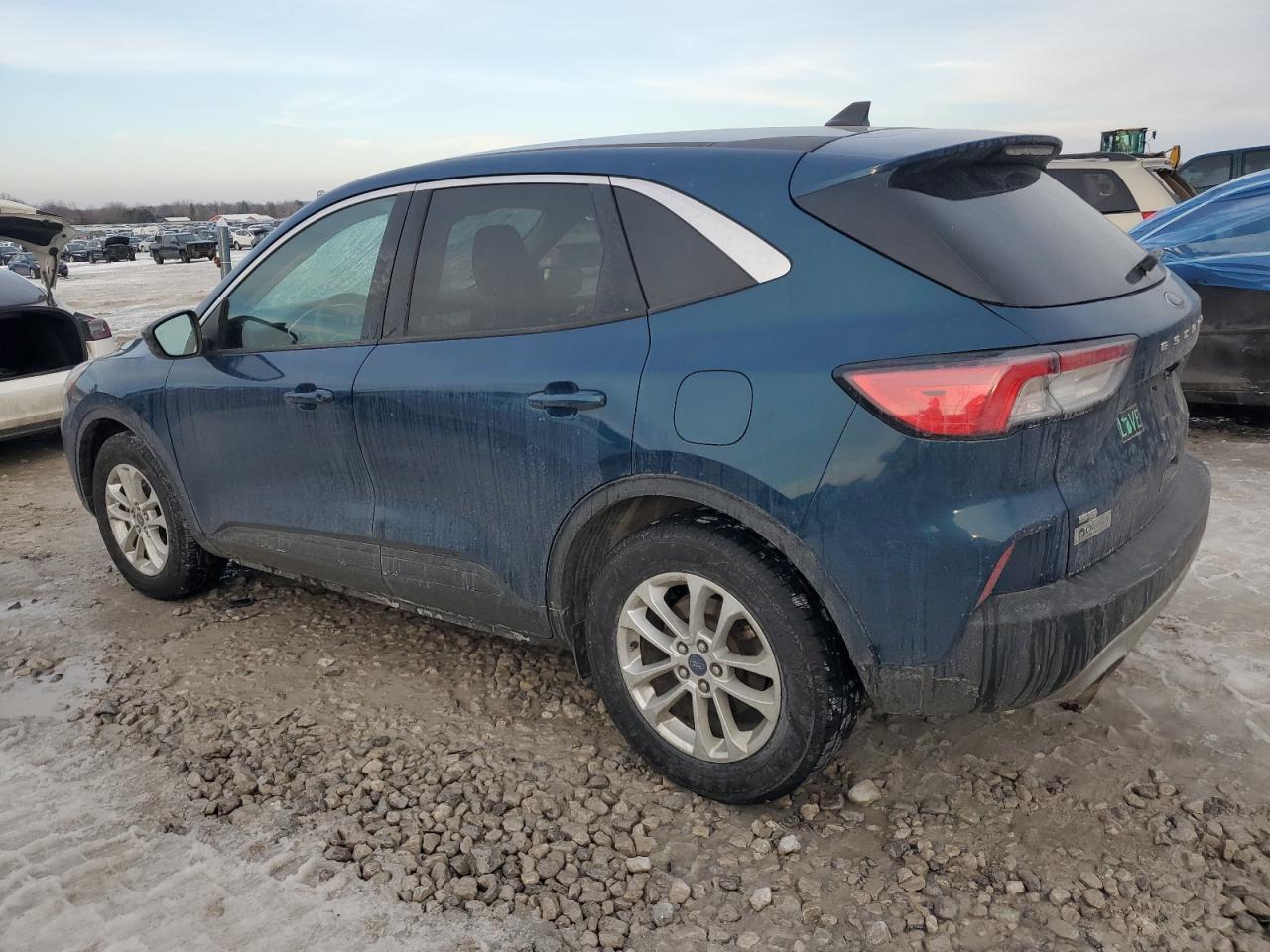 2020 FORD ESCAPE SE - Фото 2