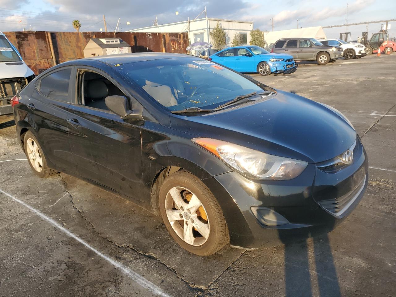 2011 HYUNDAI ELANTRA GL - Image 4