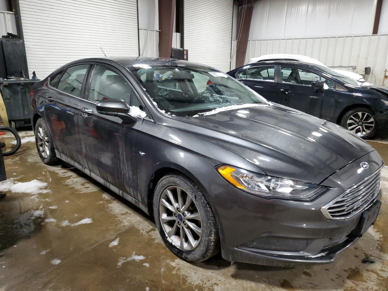 2017 FORD FUSION SE - Фото 4