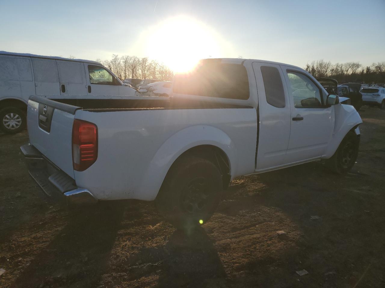 2016 NISSAN FRONTIER S - Image 3