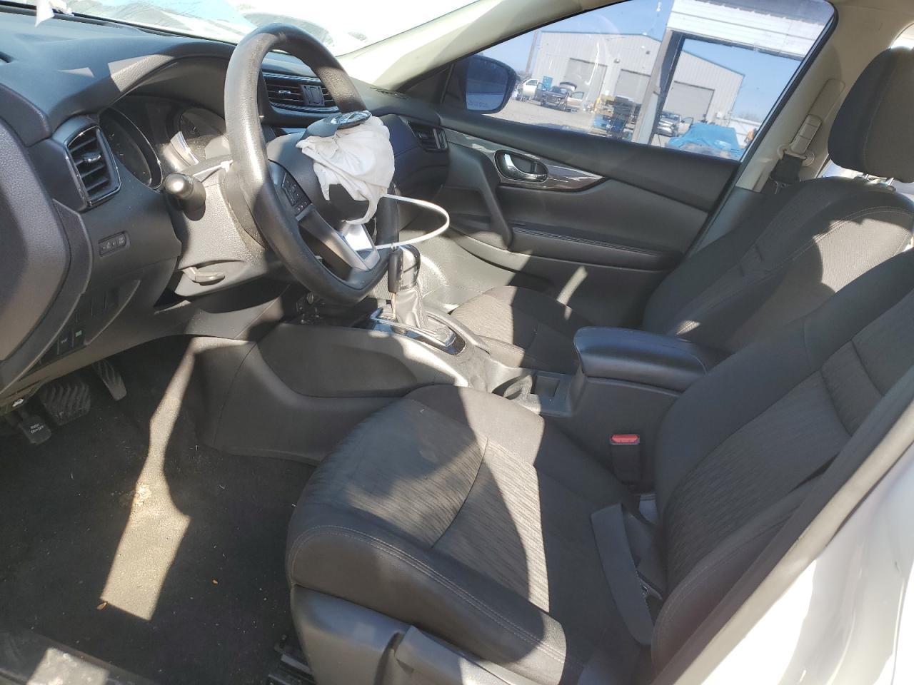 2017 NISSAN ROGUE SV - Image 7