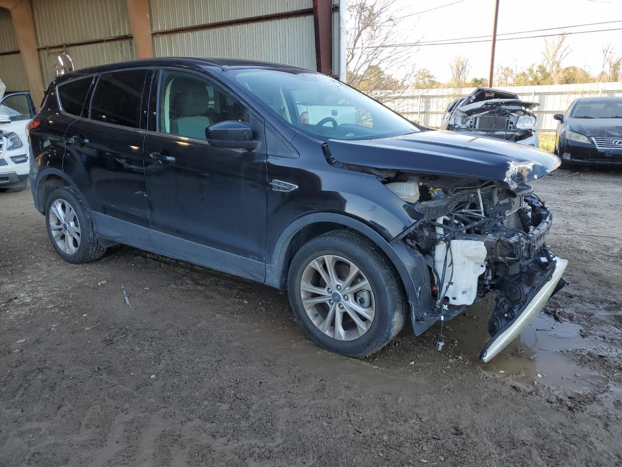 2017 FORD ESCAPE SE - Image 4