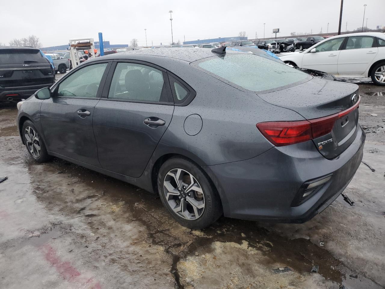 2021 KIA FORTE FE - Фото 2