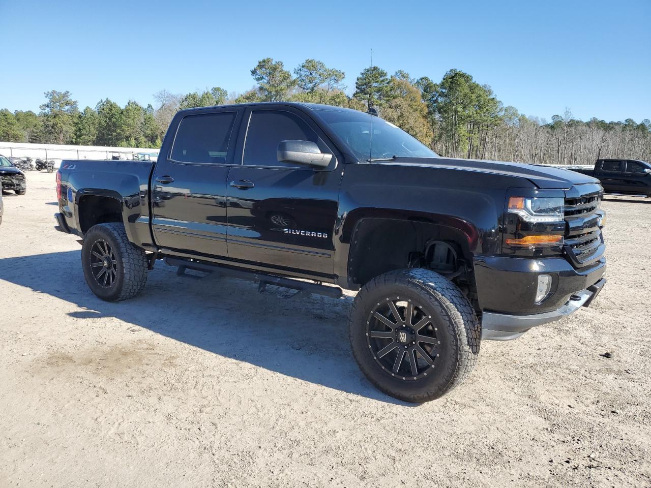 2018 CHEVROLET SILVERADO - Image 4