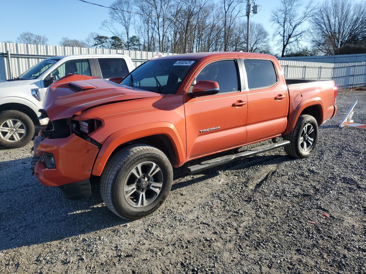 2017 TOYOTA TACOMA DOU