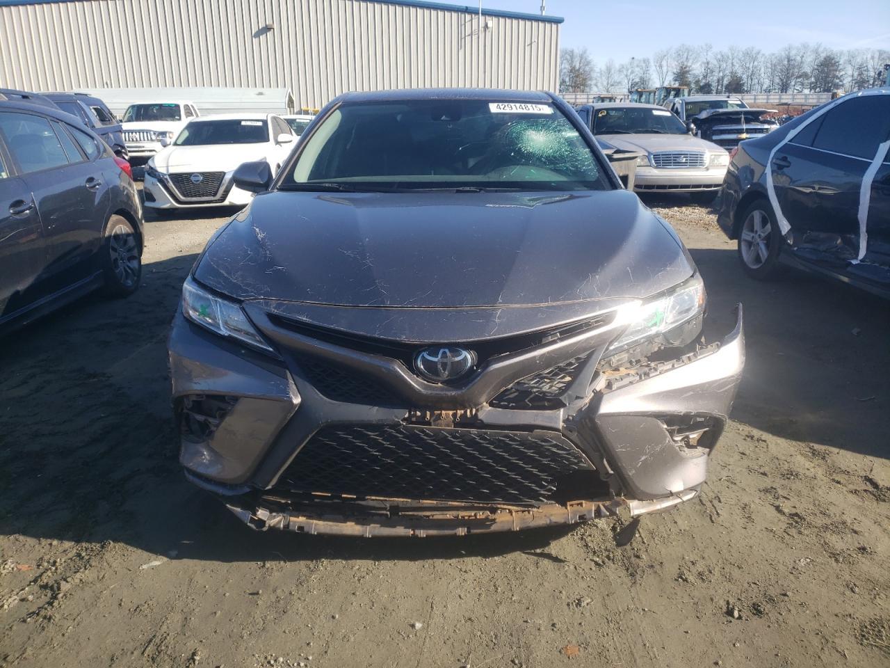 2020 TOYOTA CAMRY SE - Image 5
